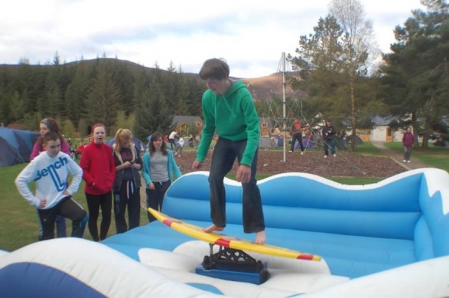  与众不同的冲浪体验 